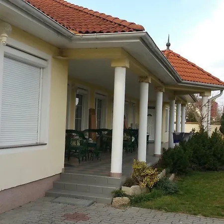 Konig Haus شقة Bük